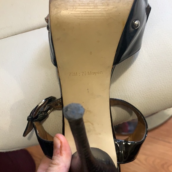 Guess buckle heels - Picture 4 of 5